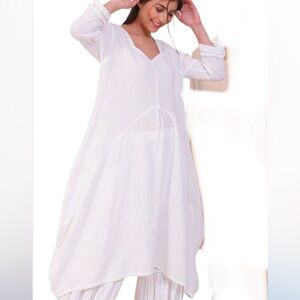 Elegant White Maxi Dress